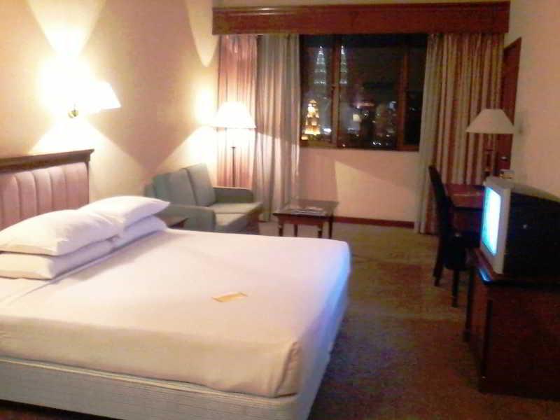 Dynasty Hotel Куала Лумпур Екстериор снимка