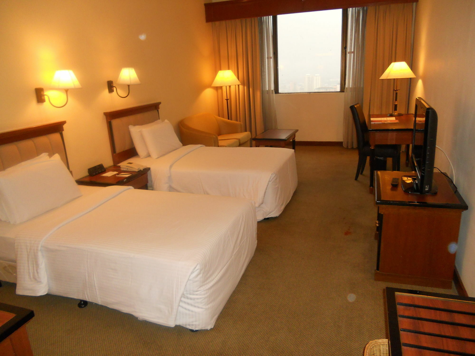Dynasty Hotel Куала Лумпур Екстериор снимка